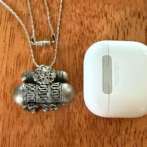 Silver Pendant Necklace